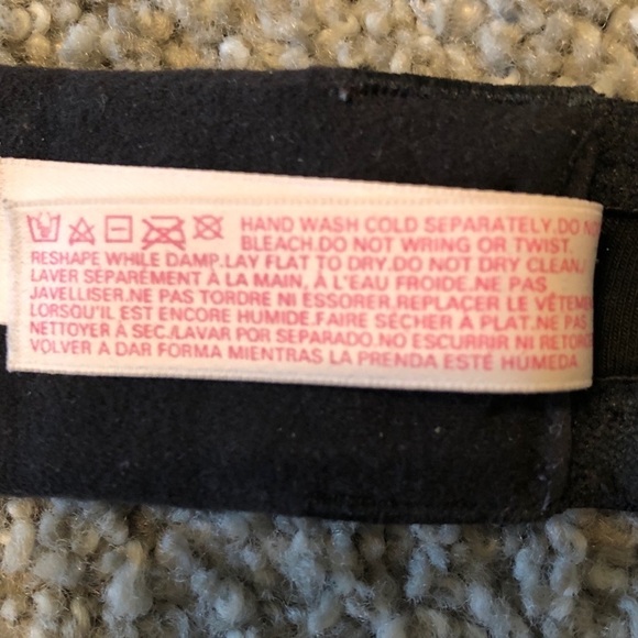 Plunge Bra/Christmas colors BEAUTIFUL! 34 D - Picture 6 of 7